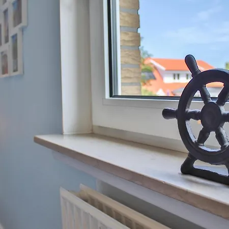 Steuerrad Διαμέρισμα *